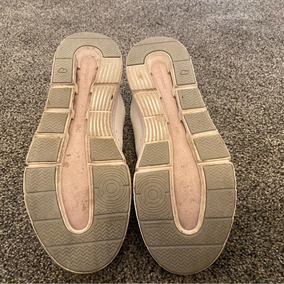 On - The Roger Advantage Sneakers - Picture 6 of 6